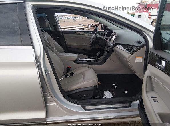 KMHE34L34HA077286 2017 HYUNDAI SONATA HYBRID Silver Front interior view