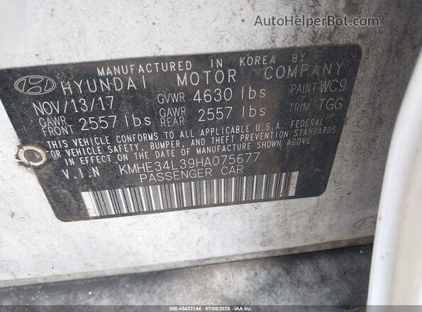 KMHE34L39HA075677 2017 HYUNDAI SONATA HYBRID Белый Вид подкапотного пространства