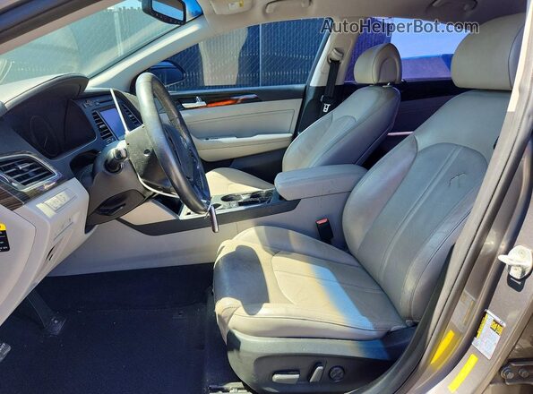 KMHE34L3XHA069211 2017 HYUNDAI SONATA Gray Vista interior delantera