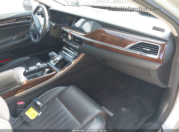 KMHG34JA6HU034013 2017 GENESIS G90 Серебряный Вид салона спереди