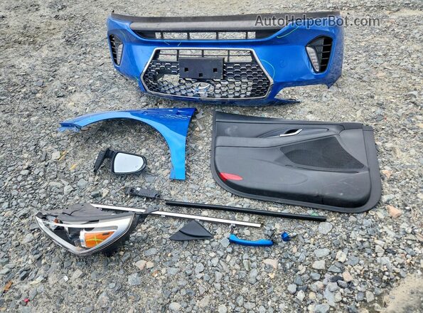 KMHH35LE1JU022237 2018 HYUNDAI ELANTRA Blue ძრავის განყოფილების ხედი