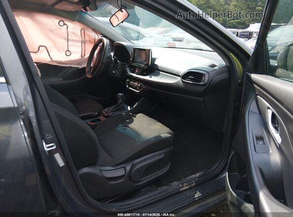 KMHH35LE1JU059577 2018 HYUNDAI ELANTRA GT Gray Vista interior delantera