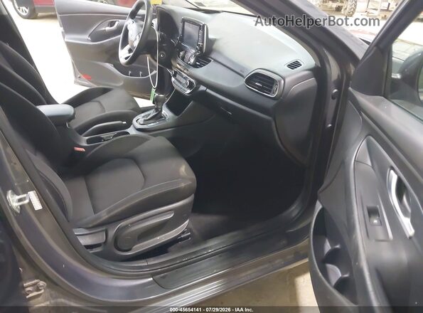 KMHH35LE5JU063003 2018 HYUNDAI ELANTRA GT Gray Widok wnętrza z przodu