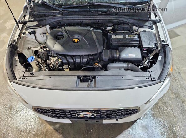 KMHH35LE6JU063687 2018 HYUNDAI ELANTRA White Widok komory silnika