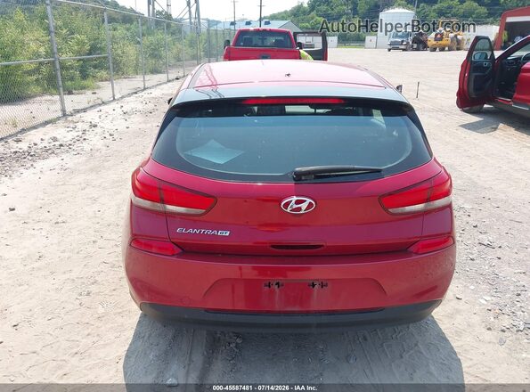 KMHH35LE7JU031041 2018 HYUNDAI ELANTRA GT Red 