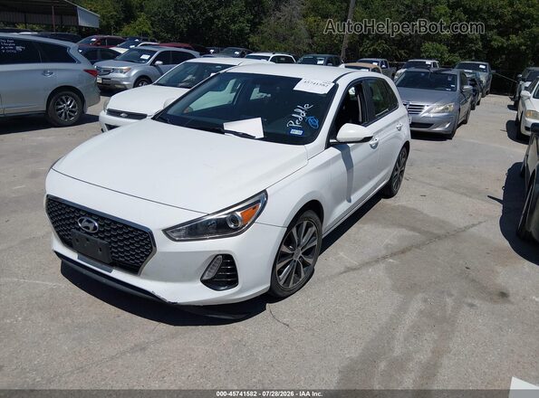 KMHH35LE7JU063729 2018 HYUNDAI ELANTRA GT Белый Передняя левая четверть