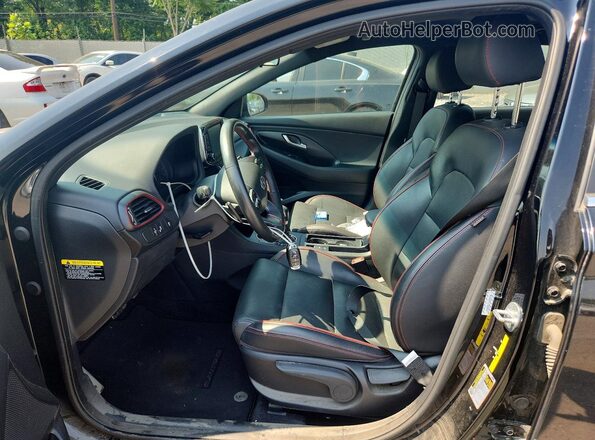 KMHH55LC1JU076730 2018 HYUNDAI ELANTRA Black წინა სალონის ხედი