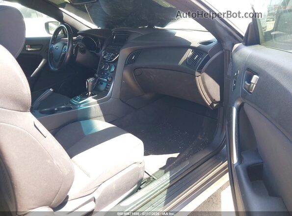 KMHHT6KJ1GU133853 2016 HYUNDAI GENESIS Gray Սալոնի դիմացի տեսք