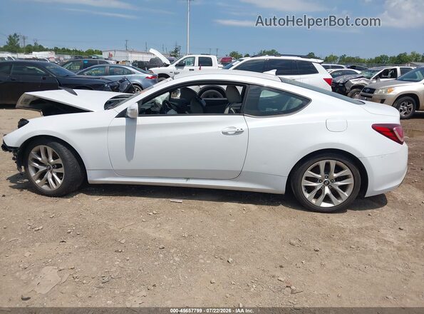 KMHHT6KJ6GU134089 2016 HYUNDAI GENESIS White 360 interior view
