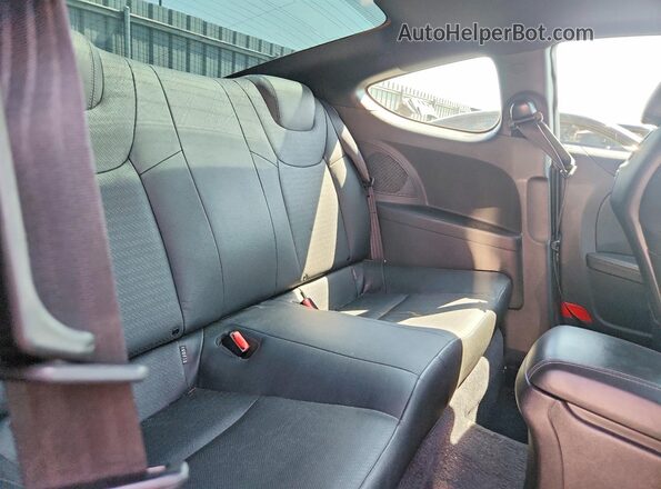 KMHHU6KJ2GU133275 2016 HYUNDAI GENESIS Black Widok tylnych siedzeń