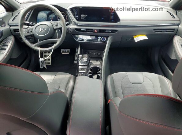 KMHL14JC2PA327316 2023 HYUNDAI SONATA Red Widok deski rozdzielczej