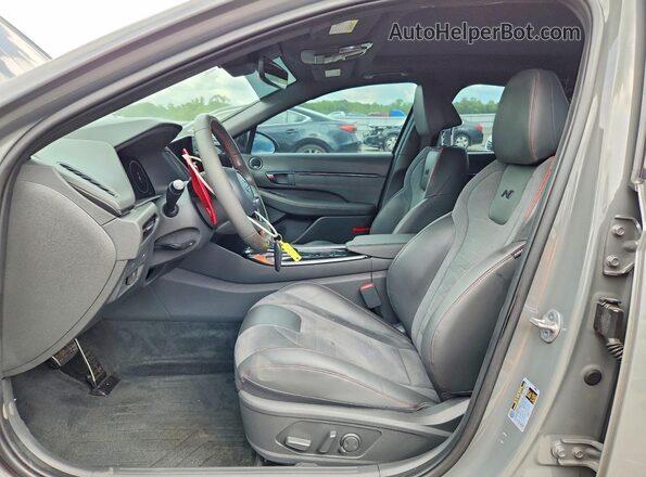 KMHL14JC3PA252206 2023 HYUNDAI SONATA Серый Вид салона спереди