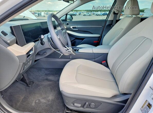 KMHL34JJ0SA127472 2025 HYUNDAI SONATA White Widok wnętrza z przodu