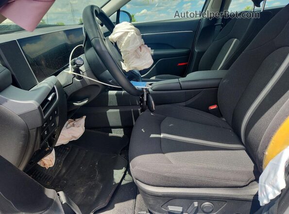 KMHL34JJ2SA117509 2025 HYUNDAI SONATA Silver Widok wnętrza z przodu