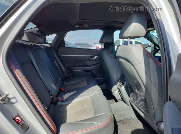 KMHL44J28PA292828 2023 HYUNDAI SONATA Silver უკანა სავარძლების ხედი