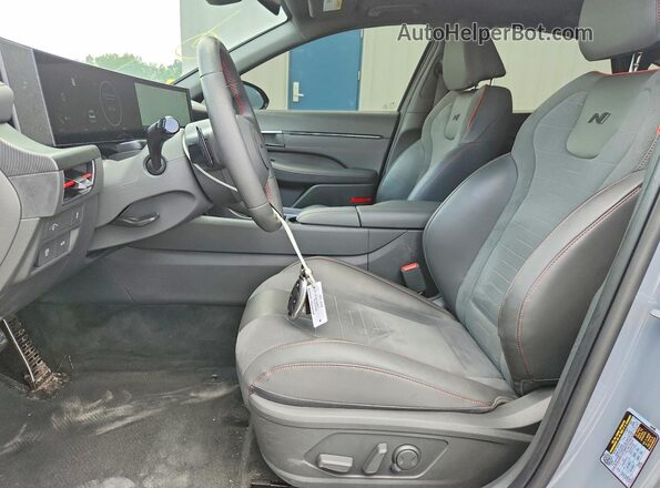 KMHL54JC3RA420689 2024 HYUNDAI SONATA Синий Вид салона спереди