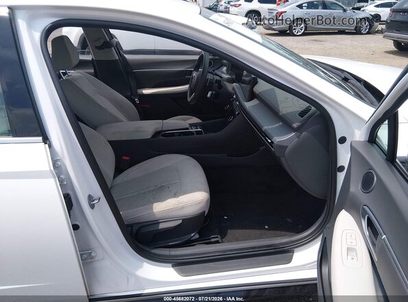 KMHL64JA1SA489317 2025 HYUNDAI SONATA White Սալոնի դիմացի տեսք