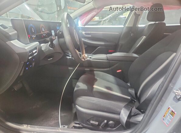 KMHL64JA2RA398308 2024 HYUNDAI SONATA Gray Вид салону спереду