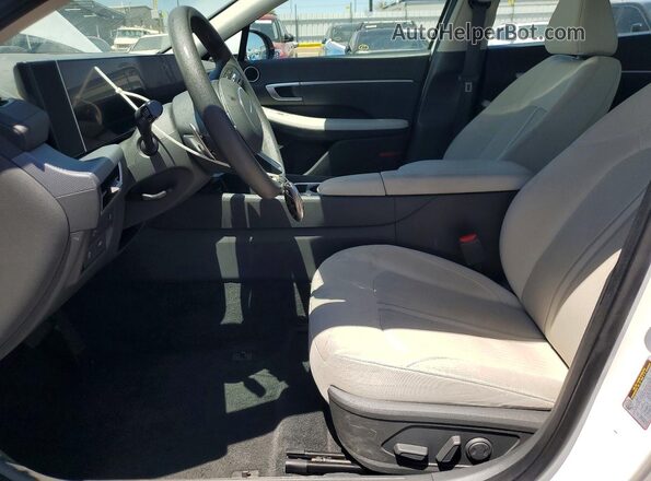 KMHL64JA4RA368694 2024 HYUNDAI SONATA Белый Вид салона спереди
