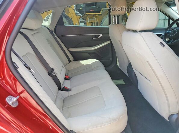 KMHL64JA4SA432271 2025 HYUNDAI SONATA Red Widok tylnych siedzeń
