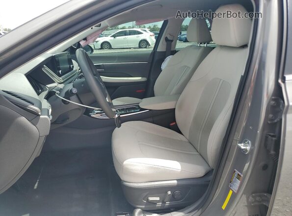 KMHL64JA8MA152677 2021 HYUNDAI SONATA Gray Вид салону спереду