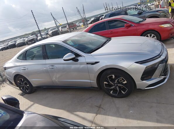 KMHL64JA8SA466150 2025 HYUNDAI SONATA Silver Vista interior trasera