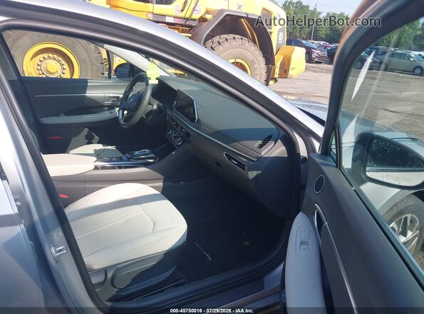 KMHL64JAXPA291858 2023 HYUNDAI SONATA Silver Вид салону спереду
