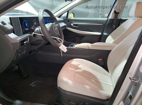 KMHL64JAXSA462956 2025 HYUNDAI SONATA Silver Вид салону спереду