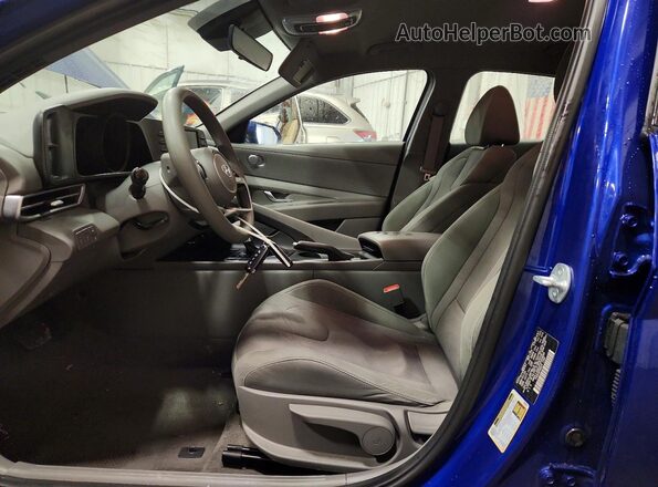 KMHLL4AG1PU559885 2023 HYUNDAI ELANTRA Blue Սալոնի դիմացի տեսք
