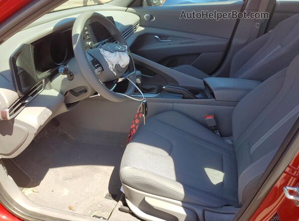 KMHLL4AG3NU368241 2022 HYUNDAI ELANTRA Red Front interior view