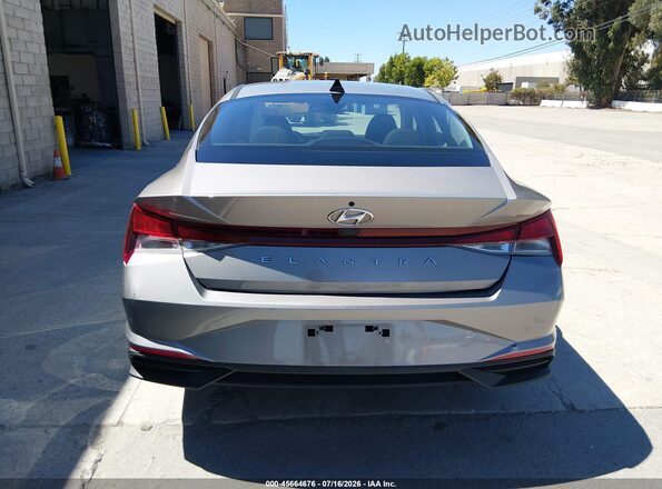 KMHLL4AG7PU557798 2023 HYUNDAI ELANTRA Серебряный 