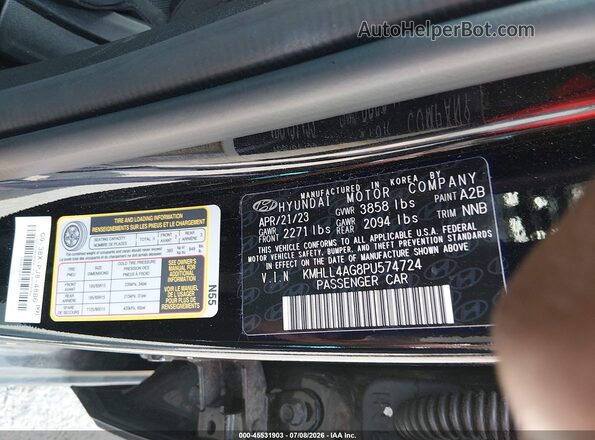 KMHLL4AG8PU574724 2023 HYUNDAI ELANTRA Black Widok komory silnika