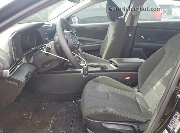 KMHLL4AG9PU546513 2023 HYUNDAI ELANTRA Black Front interior view