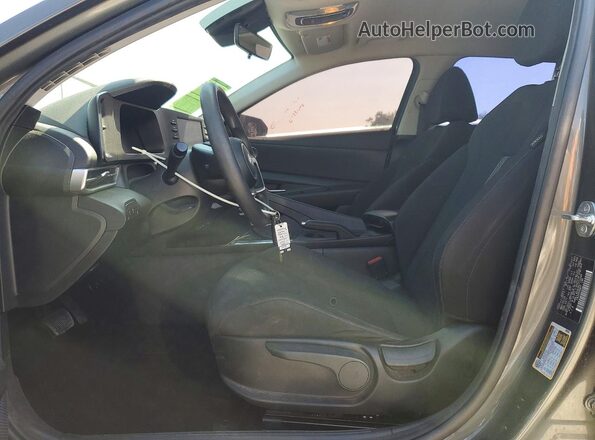 KMHLL4DG0RU774298 2024 HYUNDAI ELANTRA Серый Вид салона спереди