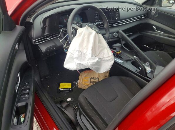KMHLL4DG0SU051752 2025 HYUNDAI ELANTRA Red Вид панелі приладів