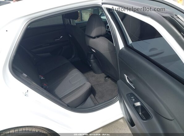 KMHLL4DG0TU131697 2026 HYUNDAI ELANTRA White VIN կոդի պիտակի տեսք