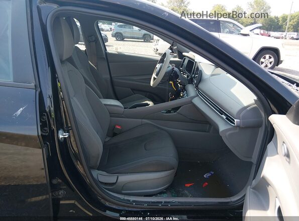 KMHLL4DG1RU686943 2024 HYUNDAI ELANTRA Black Սալոնի դիմացի տեսք