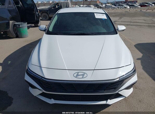 KMHLL4DG1SU009493 2025 HYUNDAI ELANTRA White Вид спереду