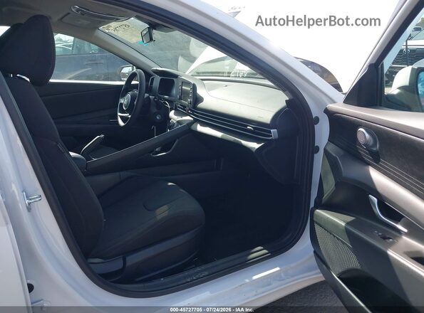 KMHLL4DG1SU009493 2025 HYUNDAI ELANTRA White Вид салону спереду