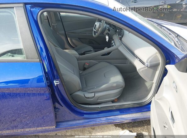 KMHLL4DG1SU853727 2025 HYUNDAI ELANTRA Синий Вид салона спереди