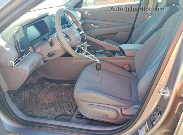 KMHLL4DG2RU821766 2024 HYUNDAI ELANTRA Silver Vista interior delantera