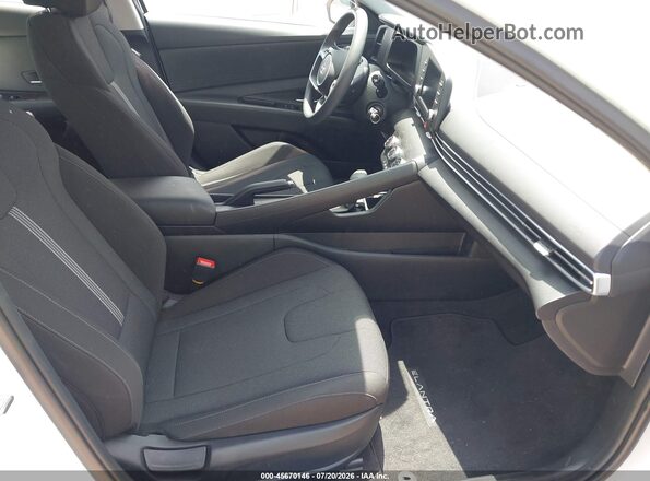 KMHLL4DG2SU060131 2025 HYUNDAI ELANTRA White Widok wnętrza z przodu