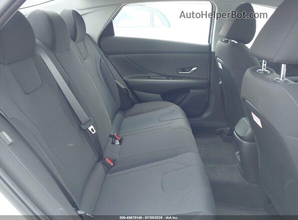KMHLL4DG2SU060131 2025 HYUNDAI ELANTRA White Widok naklejki z numerem VIN