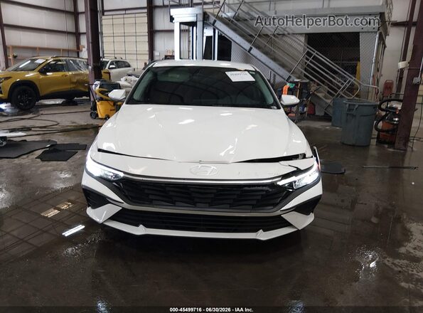 KMHLL4DG2TU151496 2026 HYUNDAI ELANTRA White Rear interior view