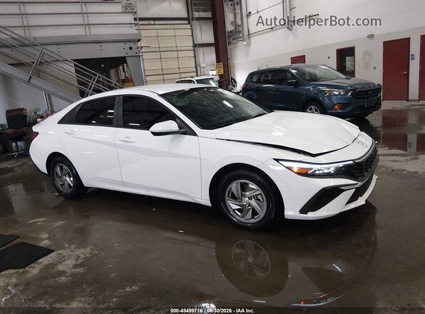 KMHLL4DG2TU151496 2026 HYUNDAI ELANTRA White 360 interior view