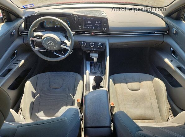KMHLL4DG3RU795193 2024 HYUNDAI ELANTRA Red Vista del salpicadero