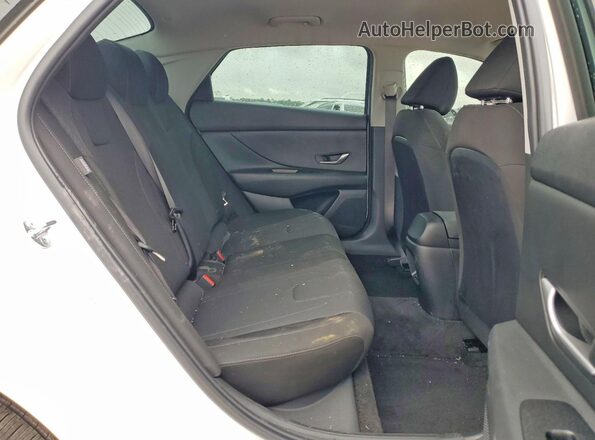 KMHLL4DG3TU141317 2026 HYUNDAI ELANTRA White უკანა სალონის ხედი