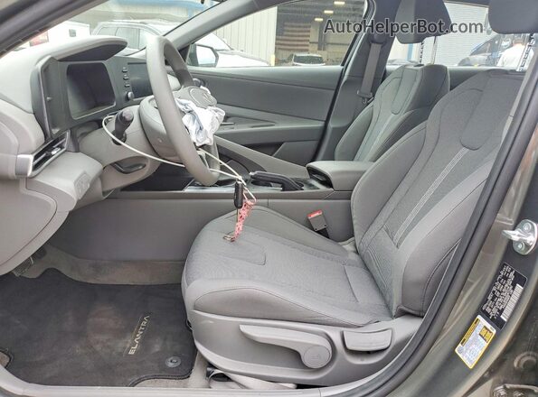 KMHLL4DG4SU872482 2025 HYUNDAI ELANTRA Gray Widok wnętrza z przodu