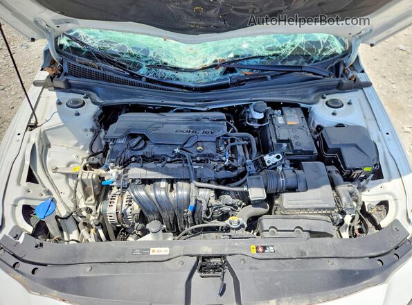 KMHLL4DG5SU865864 2025 HYUNDAI ELANTRA White Widok wnętrza z tyłu