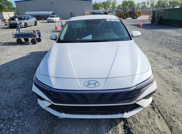 KMHLL4DG5TU110392 2026 HYUNDAI ELANTRA White Вид спереду